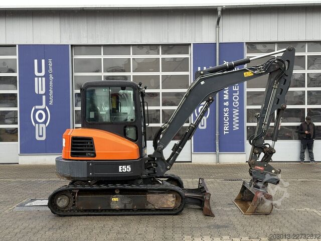 Excavadora de cadenas BOBCAT E55 Tiltrotator / 5.100 h