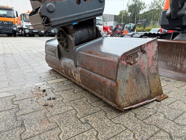 Excavadora de cadenas BOBCAT E55 Tiltrotator / 5.100 h