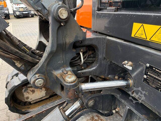 Excavadora de cadenas BOBCAT E55 Tiltrotator / 5.100 h