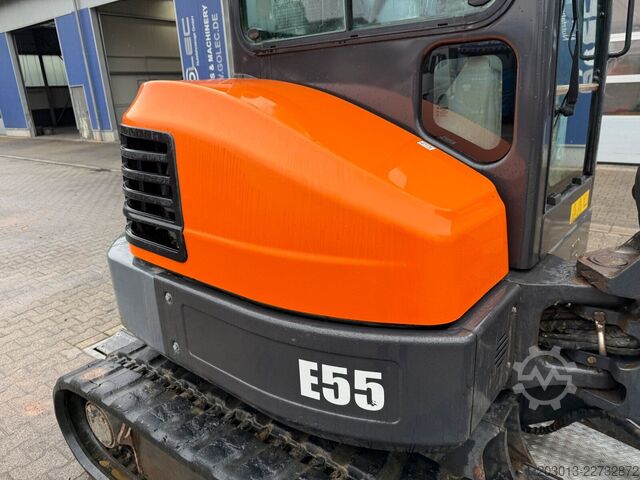 Excavadora de cadenas BOBCAT E55 Tiltrotator / 5.100 h