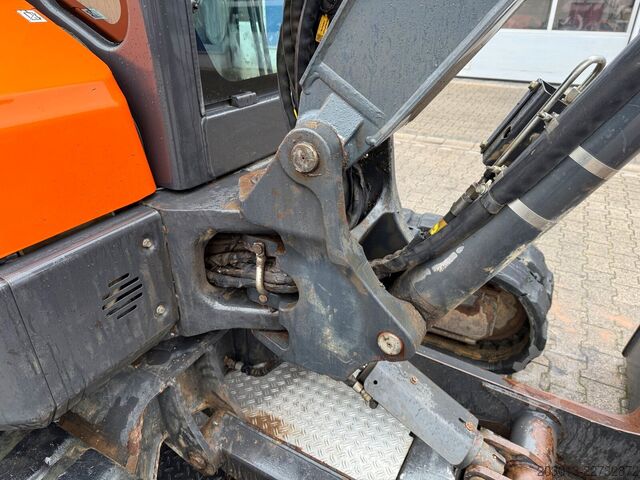 Excavadora de cadenas BOBCAT E55 Tiltrotator / 5.100 h