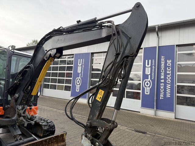Excavadora de cadenas KOMATSU PC58MR-5E0 Tiltrotator / 1.443 h