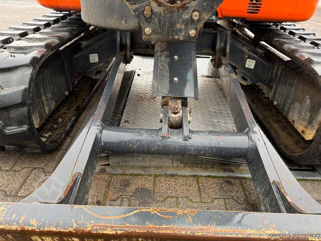 Excavadora de cadenas KOMATSU PC58MR-5E0 Tiltrotator / 1.443 h