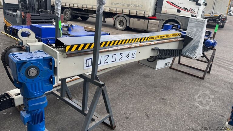 Grúa giratoria de pluma AK-BEND MCB 4 x 4