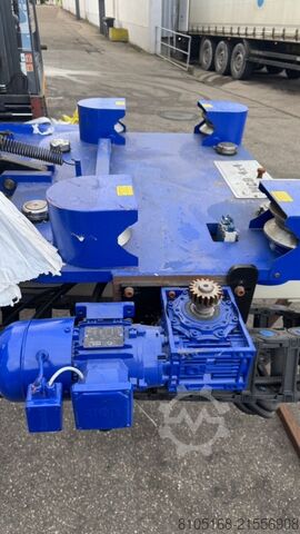 Grúa giratoria de pluma AK-BEND MCB 4 x 4