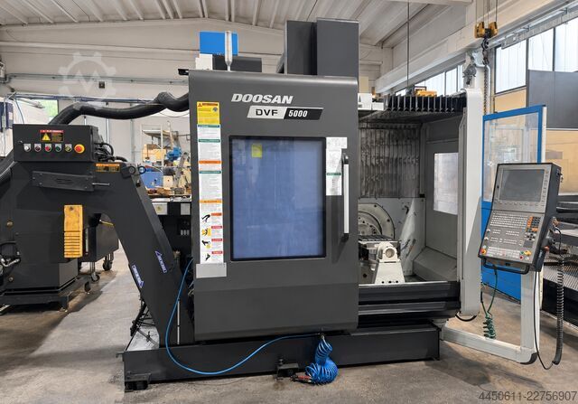 Vertikální obráběcí centrum DOOSAN DVF 5000