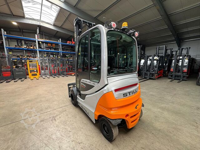 Front loader forklift Still RX60-30 [ID: 50]