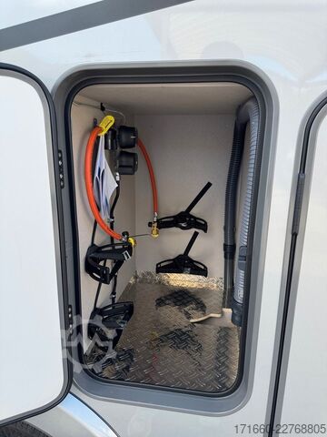 Half-integraal camper HYMER/ERIBA Exsis-t 474