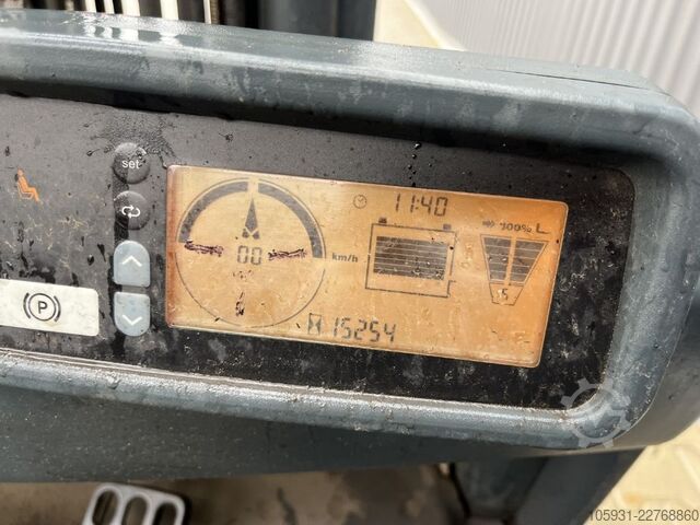 Elektrische vorkheftruck met 4 wielen Jungheinrich EFG318