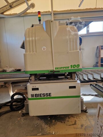 Oboustranné CNC obráběcí centrum Dur BIESSE SKIPPER 100