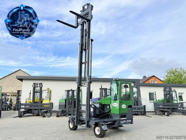 Carrello elevatore a 4 direzioni Combilift C6000XL DIESEL TRIPLEX 5500 POSITIONER