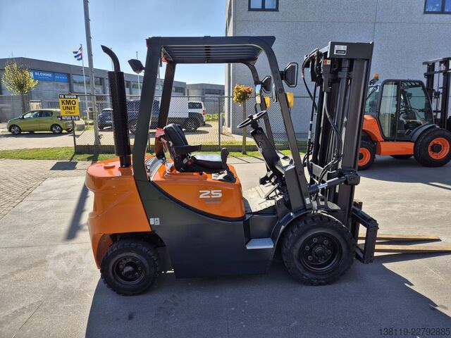 Forklift DOOSAN D25