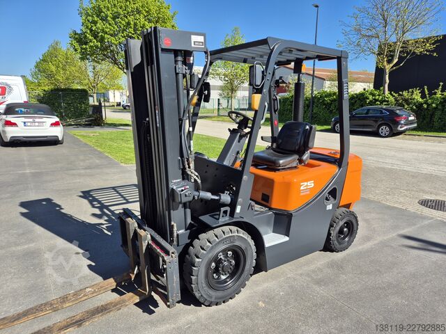 Forklift DOOSAN D25
