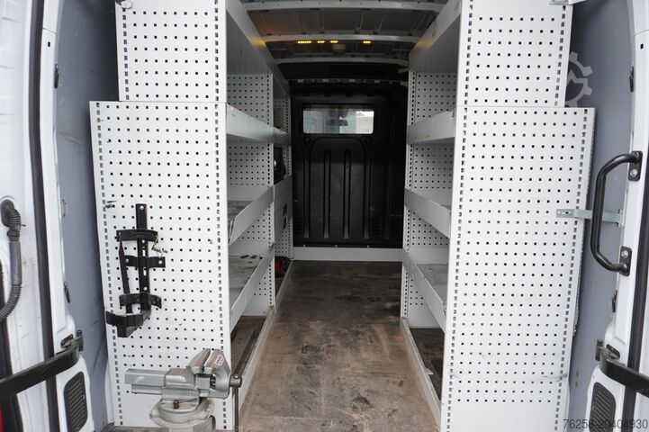 Delivery van Renault Master 2.3 dCi 135PK L2H2 EURO 6 - Airco - Crui...