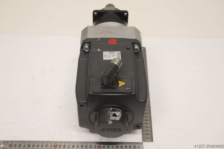 Servo zupčasti motor Siemens Wittenstein 1FK7083-2AF71-1RG0  SP 100S-MC1-4