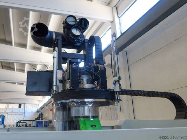 Centru de prelucrare cu 5 axe BIESSE ROVER C