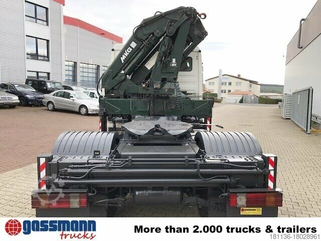 Standard dragbil Mercedes-Benz Actros 1836 LS 4x2 mit Kran MKG HLK 330HP