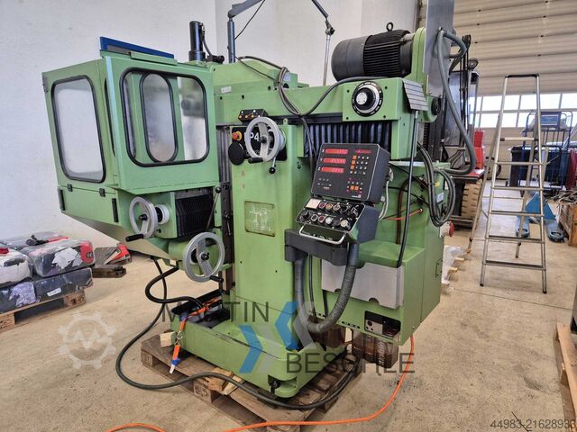 Fresadora de herramientas DECKEL FP 4 MK