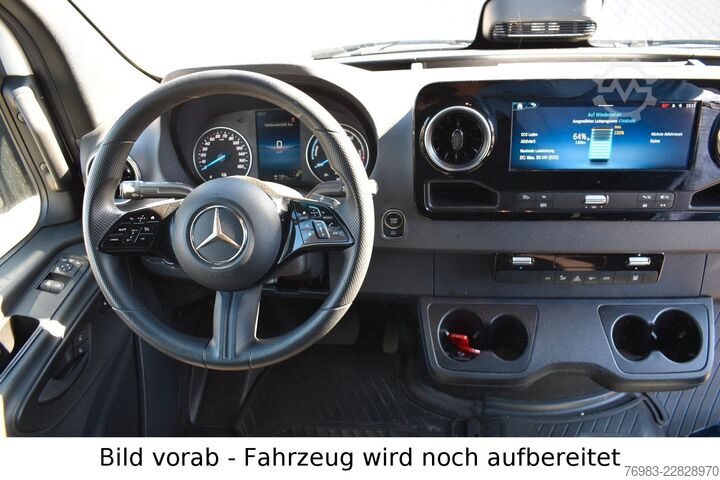 Komercijalno vozilo sa visokim krovom MERCEDES-BENZ eSprinter 314 PRO 56 kWh Sprinter Kasten Kamera