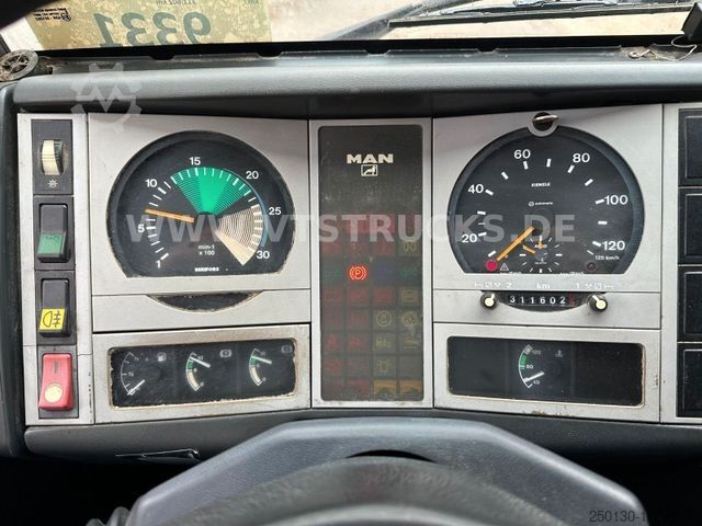 Trevägs tippbil MAN 8.163 L2000 DoKa Dreiseitenkipper 7,49 t