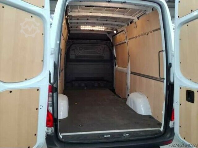 High top van Mercedes-Benz Sprinter 317 CDI Hochdach L2H2 Pro