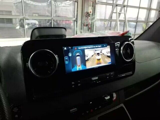 High top van Mercedes-Benz Sprinter 317 CDI Hochdach L2H2 Pro