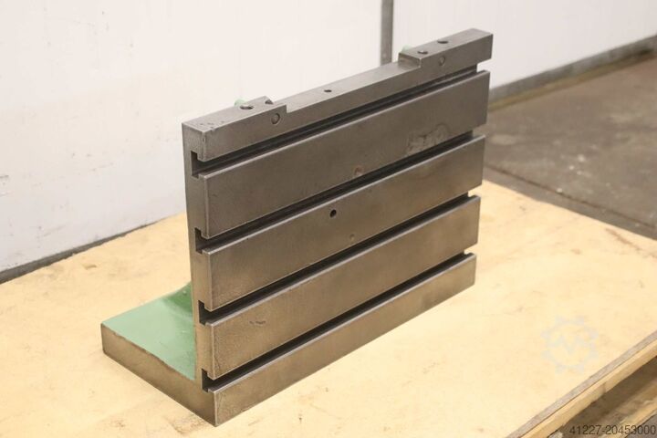 Spændevinkel med T-noter Guss 535/250/H410 mm