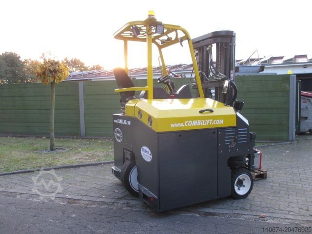 Fire-vejs frontlæsser Combilift C 2500 CBE