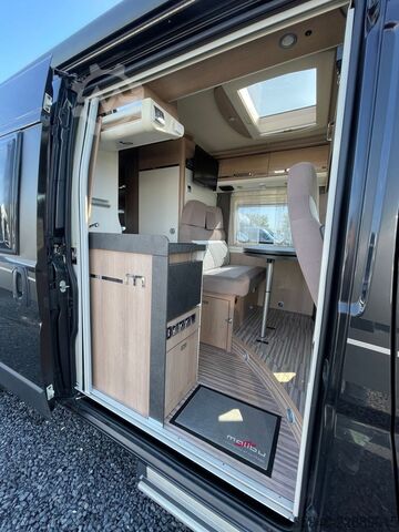 Camper van CARTHAGO 640 LE CHARMING MALIBU | Autom.,Solar,MaxxFan
