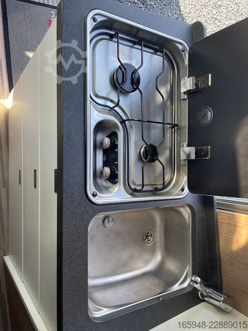 Camper van CARTHAGO 640 LE CHARMING MALIBU | Autom.,Solar,MaxxFan