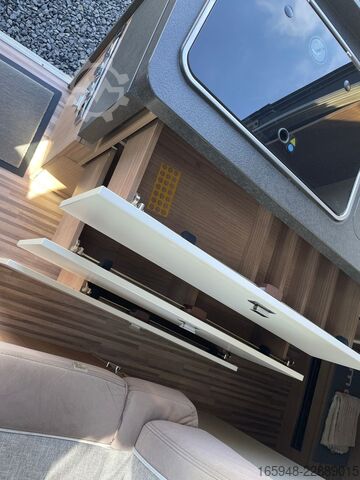 Camper van CARTHAGO 640 LE CHARMING MALIBU | Autom.,Solar,MaxxFan