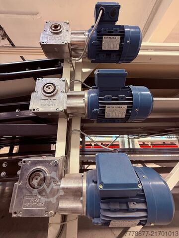 Transportbandsbordssystem med 3 nivåer FINN-CONVEY Modular Cutting Room 3-level Conveyor