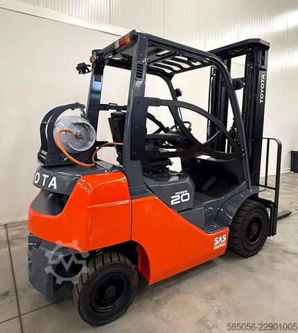  Toyota 11274 - 06-8FG20F
