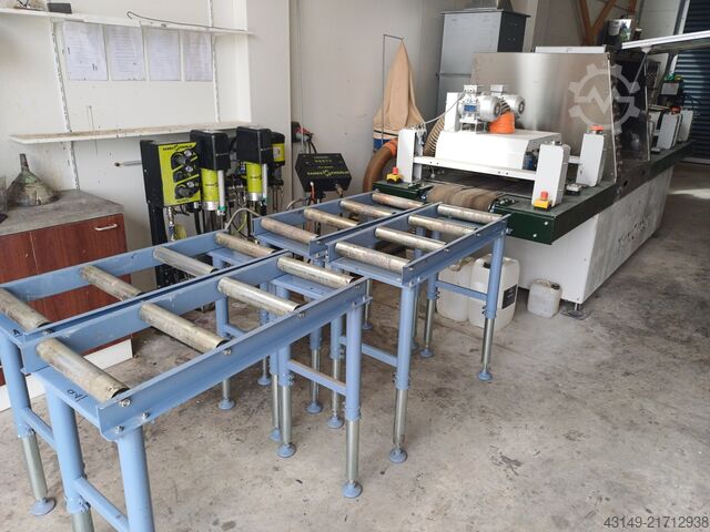 Instalação de revestimento de parquet Rubio / Cosma Monocoater