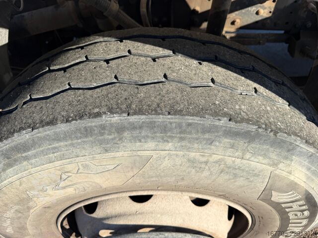  Iveco trakker