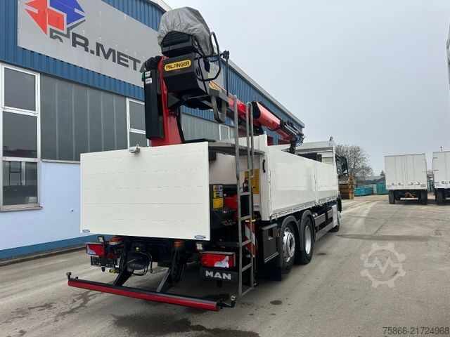 Camion cu platformă MAN 26.420 TGS LL Palfinger PK 26.001 l TEC Funk