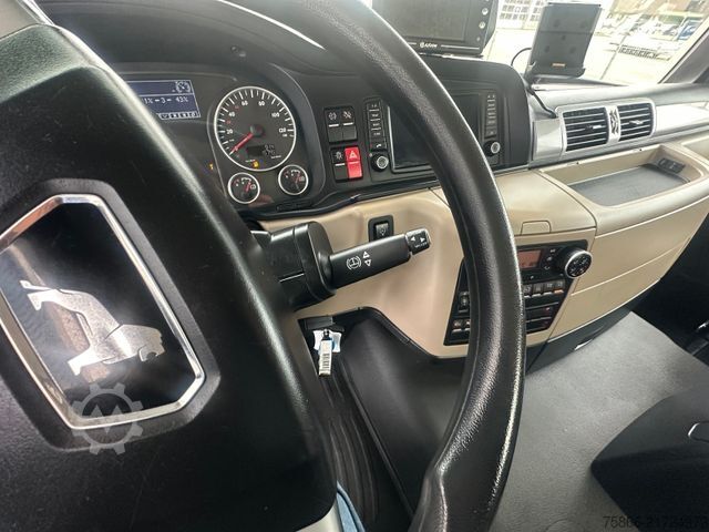 Macara montată pe camion MAN 26.420 TGS LL Palfinger PK 26.001 l TEC Funk