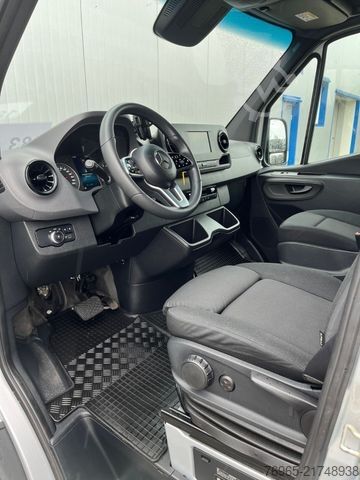 Furgon blaszak MERCEDES-BENZ Sprinter 314 AUTOMATIK NAVI TOTWINKEL KAMERA LED