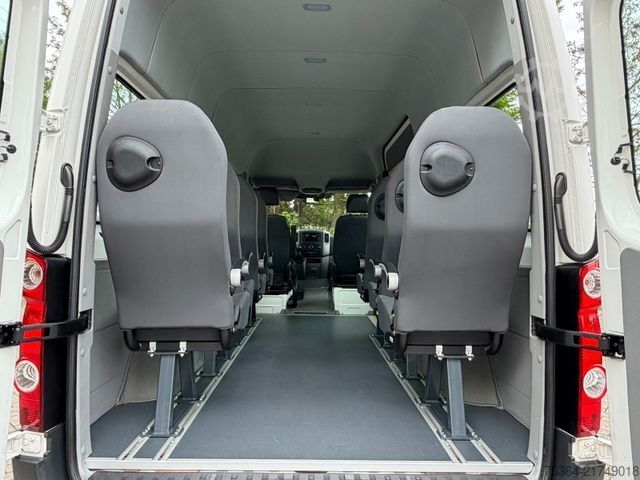 Miniautocarro VOLKSWAGEN Crafter 2.0 TDi 84 KW L2H2 9 Sitze Klima Ahk Eu5