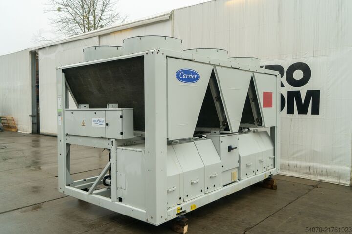 Enfriadora Used Industrial chiller Carrier 367 kW - 2008 yom | With warranty