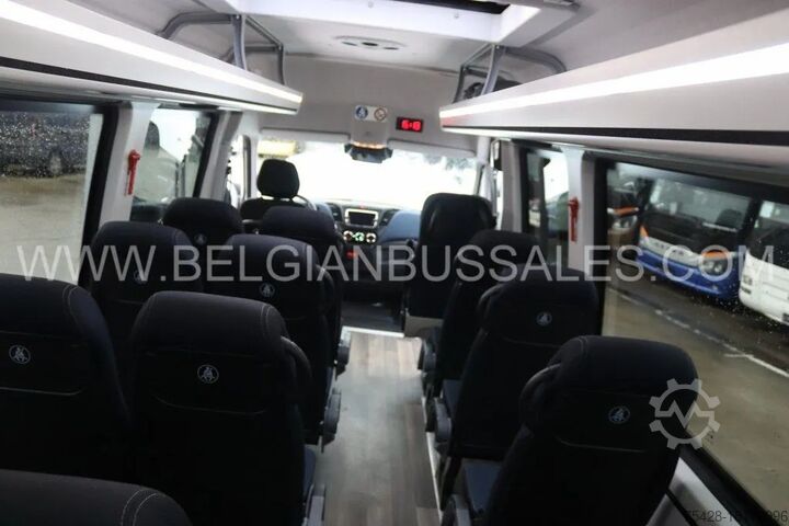 Minibus Iveco Daily 50 C18 / Airco / Automatic / Air Suspension
