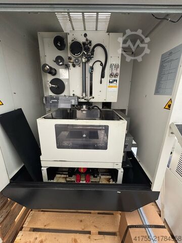 μηχάνημα συρματερης διαβρώσεως FANUC Robocut Alpha-OiC