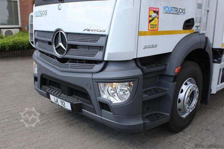 Camion refrigerato Mercedes-Benz Actros 2533 E6 TK T1200R Spectrum LBW Lenkachse