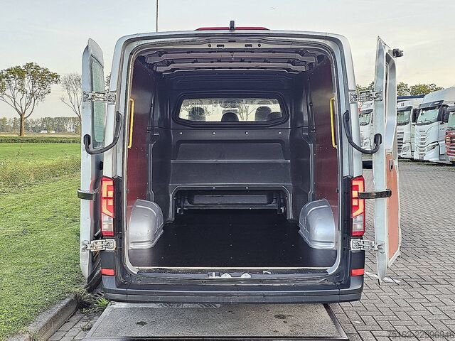 VOLKSWAGEN CRAFTER 35 2.0  navi 140pk!! VW CRAFTER 35 2.0  Navi 140pk!!