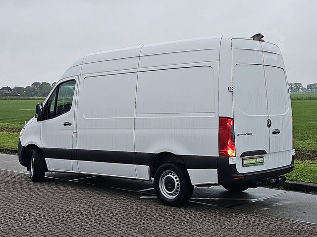 MERCEDES-BENZ SPRINTER 317 L2H2 Propulsion Attelage Climatisation Caméra Mbux Apple CarPlay Euro6 17 MERCEDES-BENZ SPRINTER 317 L2H2 RWD Trekhaak Airco Camera Mbu...