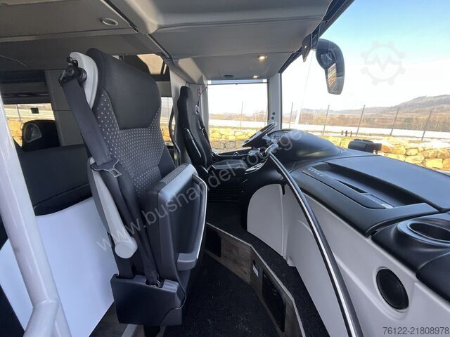 Dvoupatrový Setra S 531 DT