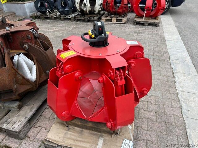 Camion per usi speciali POLIPO NUOVO A 5 PALE CON ROTORE