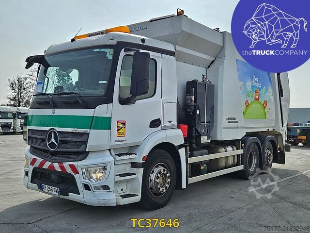 Vozidlo pro svoz odpadu Mercedes-Benz Antos 2536