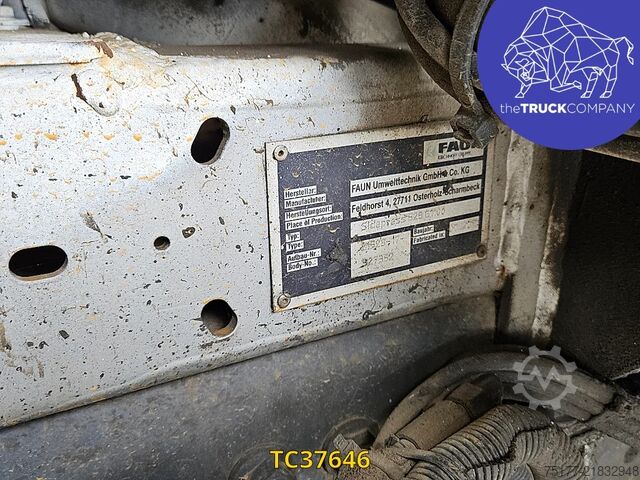 Vozidlo pro svoz odpadu Mercedes-Benz Antos 2536