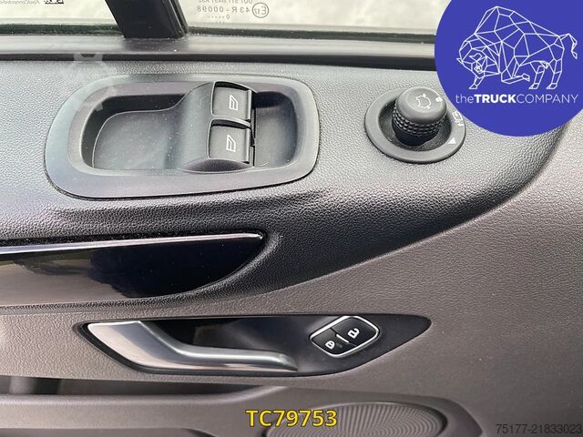 Osobní doprava Ford Transit Custom L2H1 5 - Places